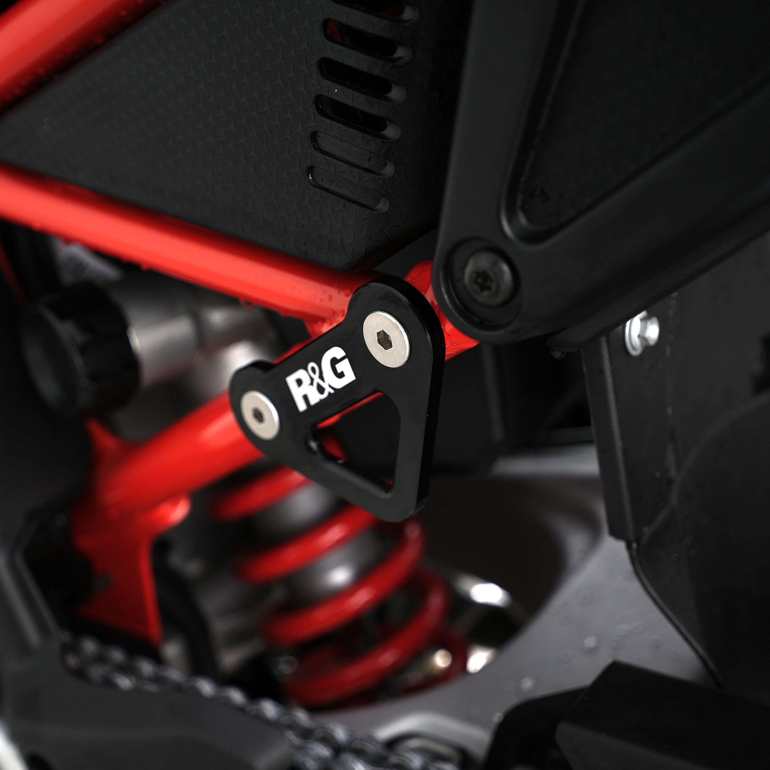 Tie-Down Hooks for the Aprilia Tuareg 660 '22- & Tuareg 660 Rally '25-