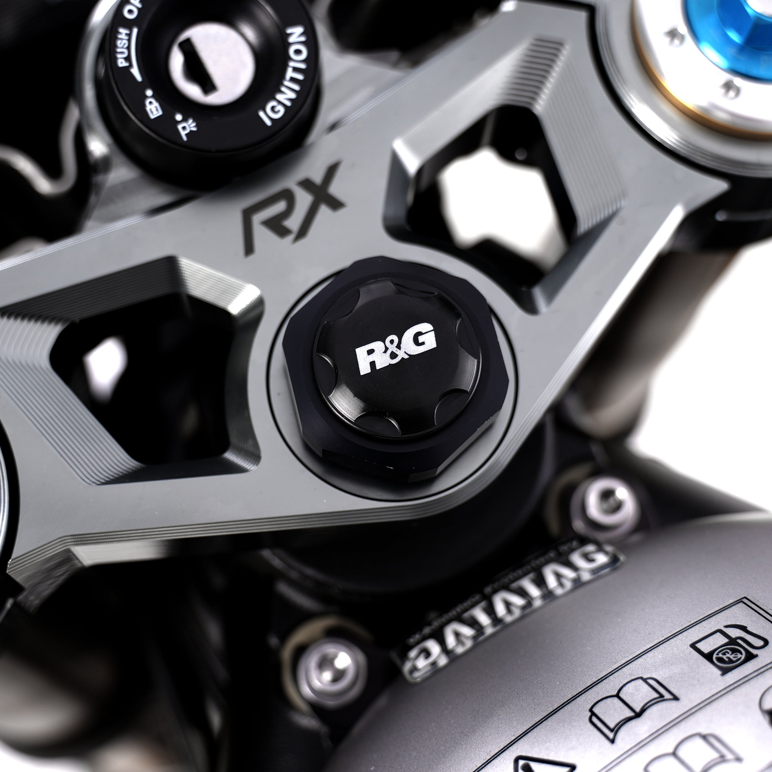Top Yoke Cap for Triumph Street Triple RX 2015- Triumph Street Triple RS 765 '17-, Street Triple 765 RX '26-,  Kawasaki Ninja H2 & H2R '15- '24 & Kawasaki ZH2 '20- '24 models.