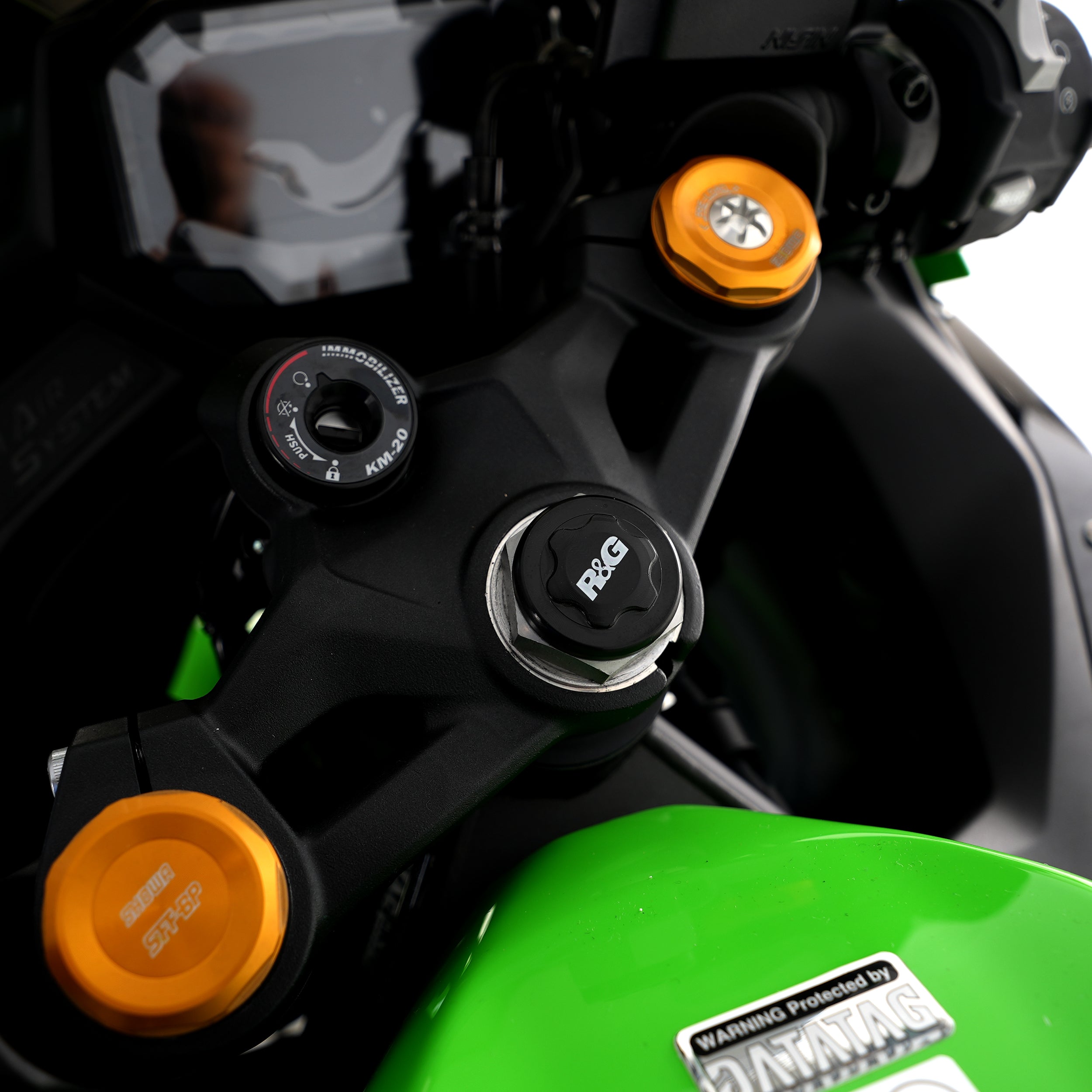 Top Yoke Cap for Kawasaki ZX-25R '20- & ZX-4R(R) (SE) '23-